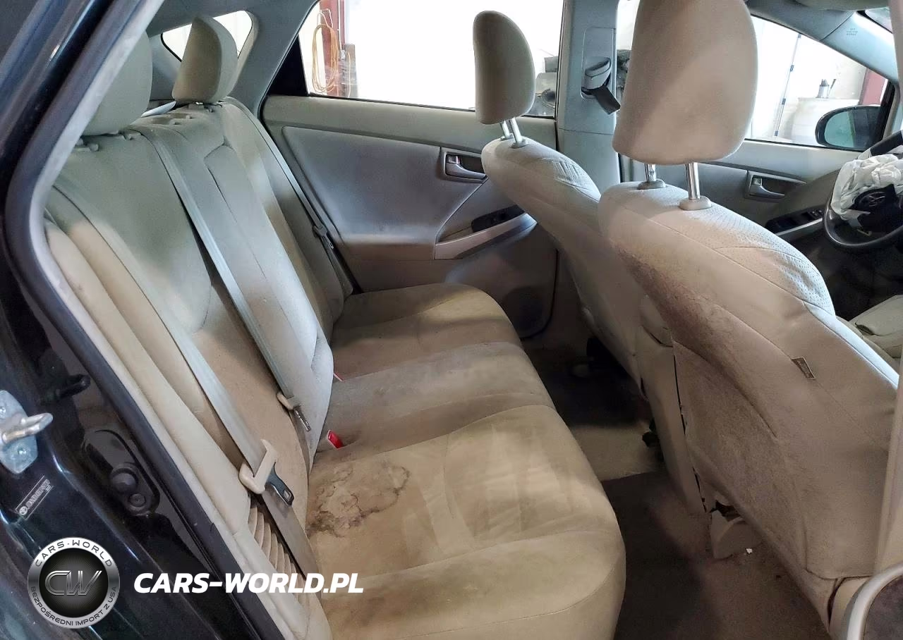 2011 Toyota Prius Two VIN:JTDKN3DU0B0249720 - 10