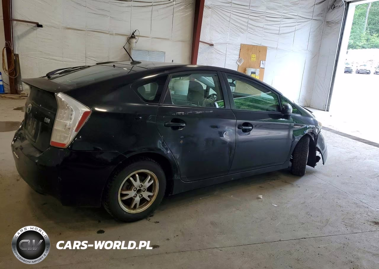 2011 Toyota Prius Two VIN:JTDKN3DU0B0249720 - 3