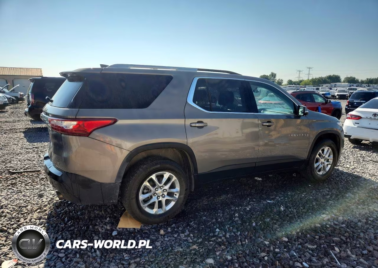 2018 Chevrolet Traverse Lt VIN:1GNERGKW2JJ108161 - 3