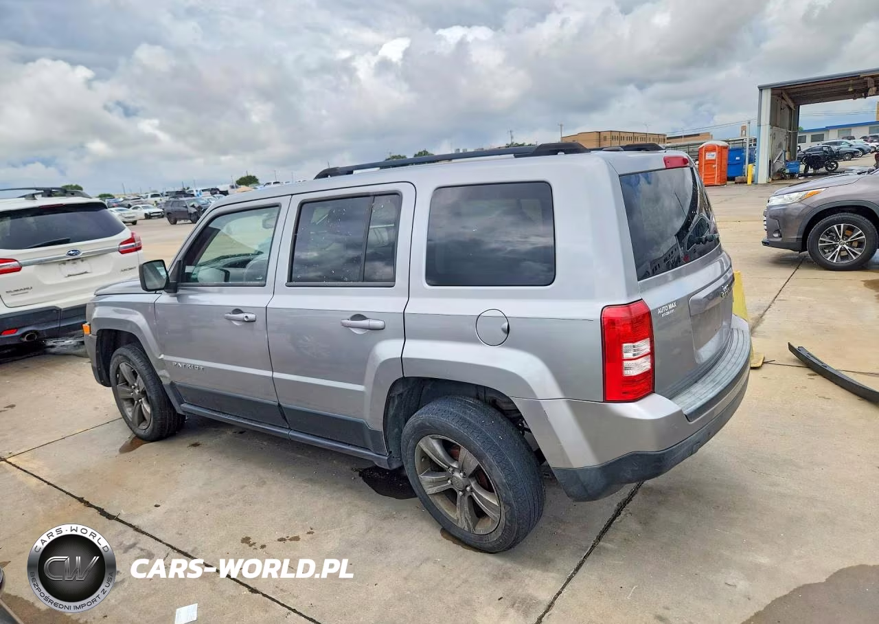 2015 Jeep Patriot Latitude VIN:1C4NJPFA0FD126338 - 2