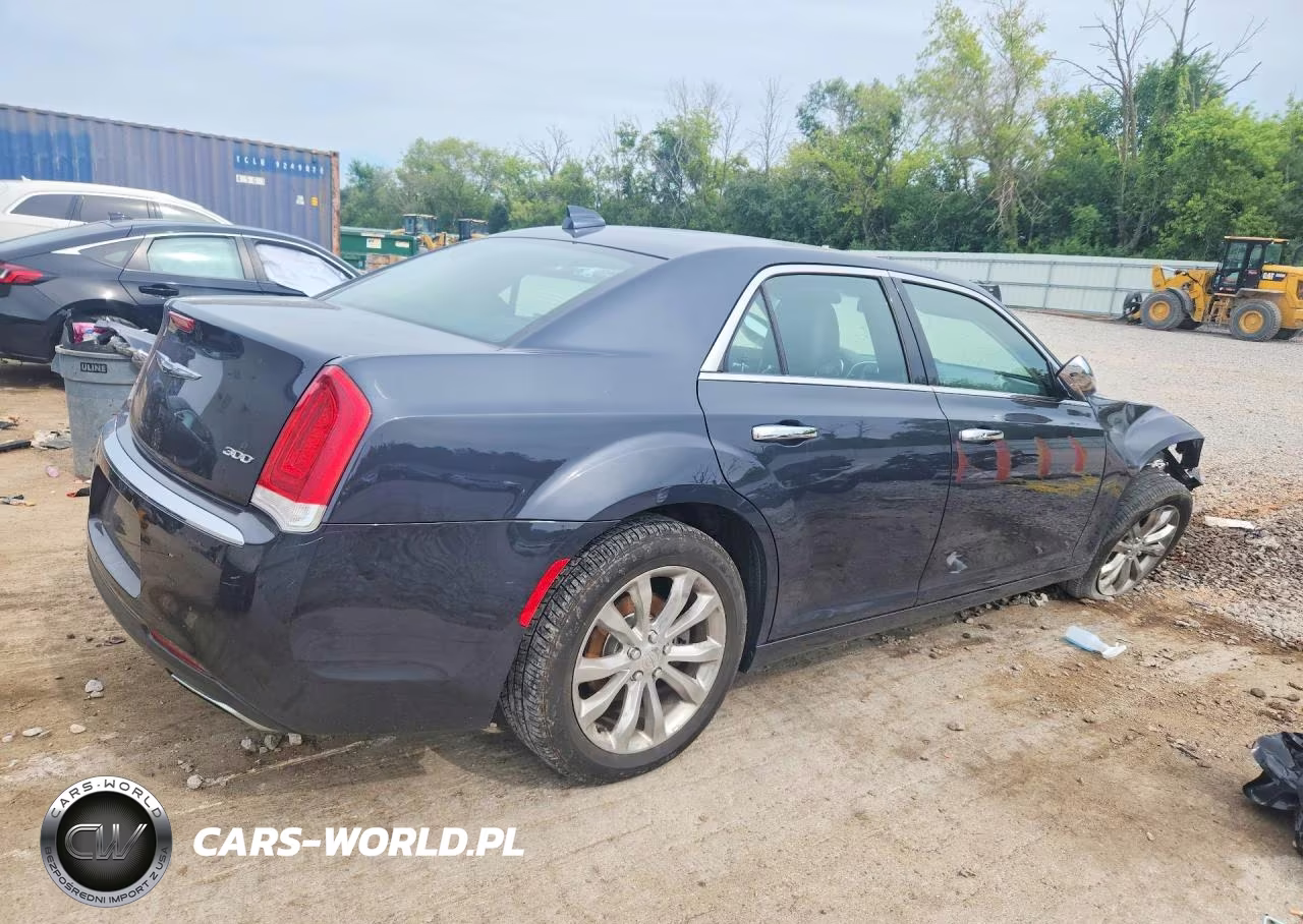 2017 Chrysler 300 Limited VIN:2C3CCARG5HH534326 - 3