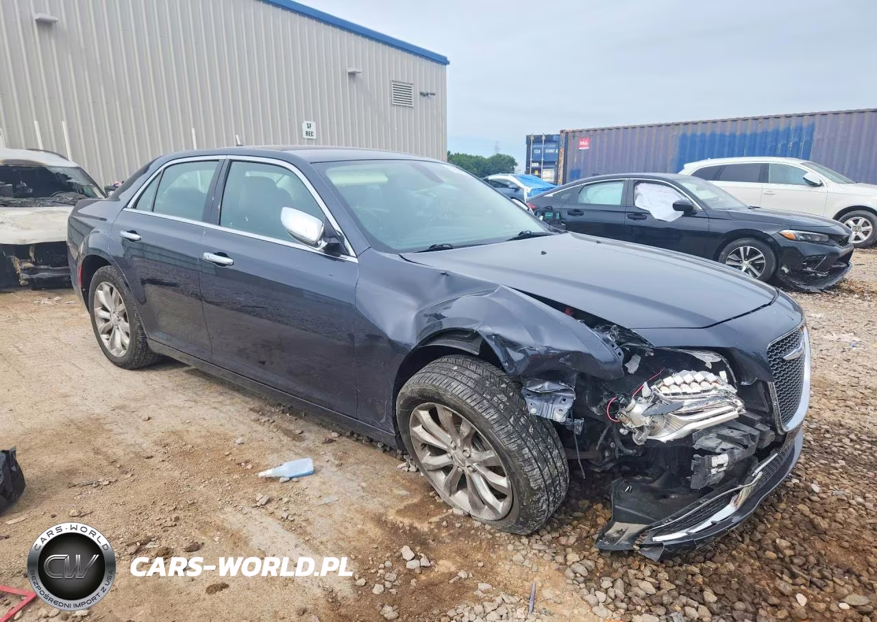 2017 Chrysler 300 Limited VIN:2C3CCARG5HH534326 - 4