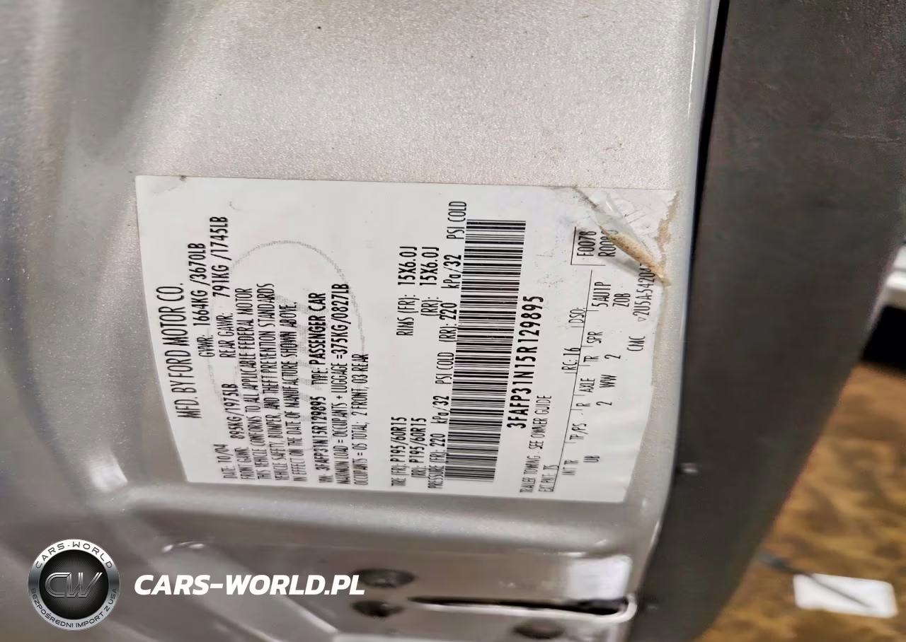 2005 Ford Focus Zx3 VIN:3FAFP31N15R129895 - 12