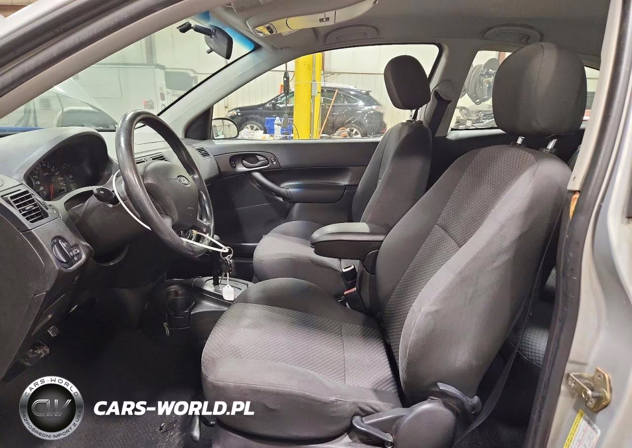 2005 Ford Focus Zx3 VIN:3FAFP31N15R129895 - 7
