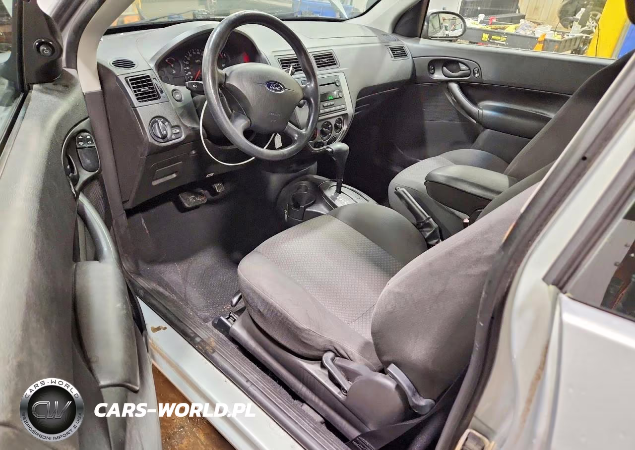2005 Ford Focus Zx3 VIN:3FAFP31N15R129895 - 8