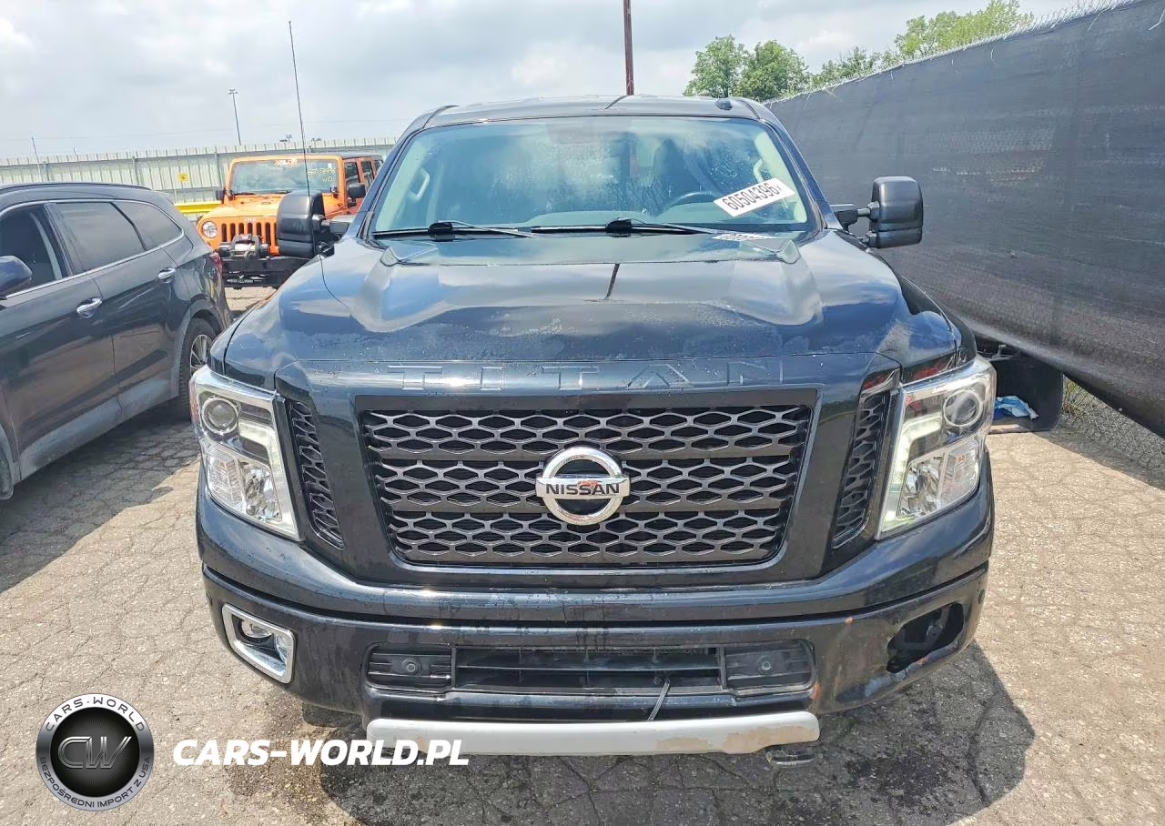 2018 Nissan Titan Xd Pro-4X VIN:1N6BA1F46JN541609 - 5