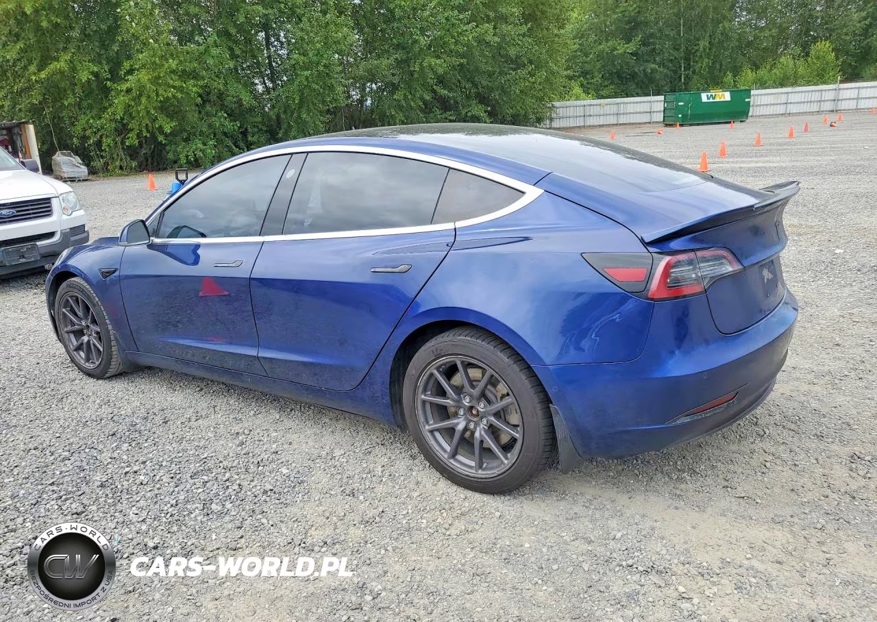 2018 Tesla Model 3 VIN:5YJ3E1EB5JF093681 - 2