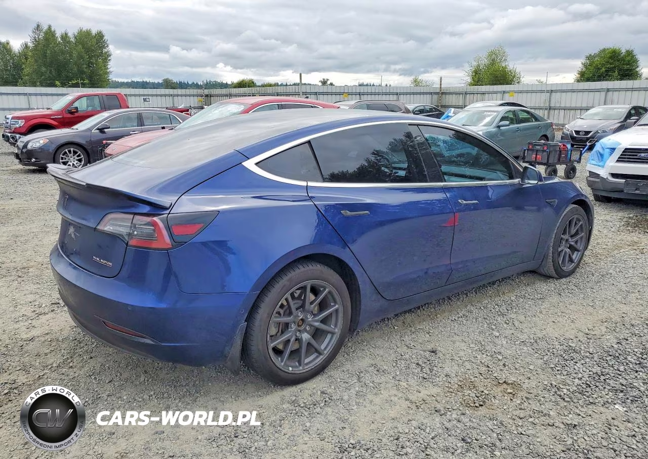 2018 Tesla Model 3 VIN:5YJ3E1EB5JF093681 - 3