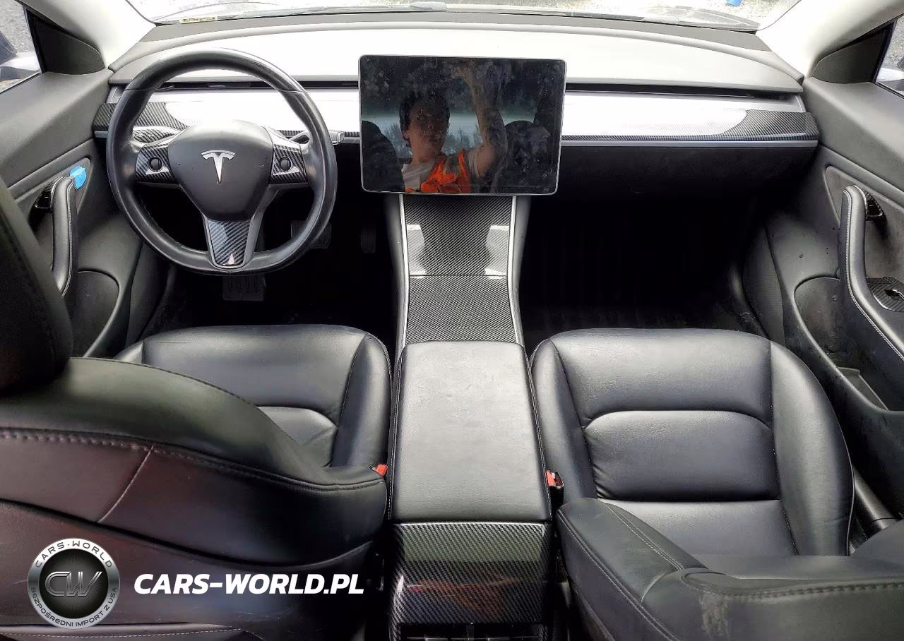 2018 Tesla Model 3 VIN:5YJ3E1EB5JF093681 - 8