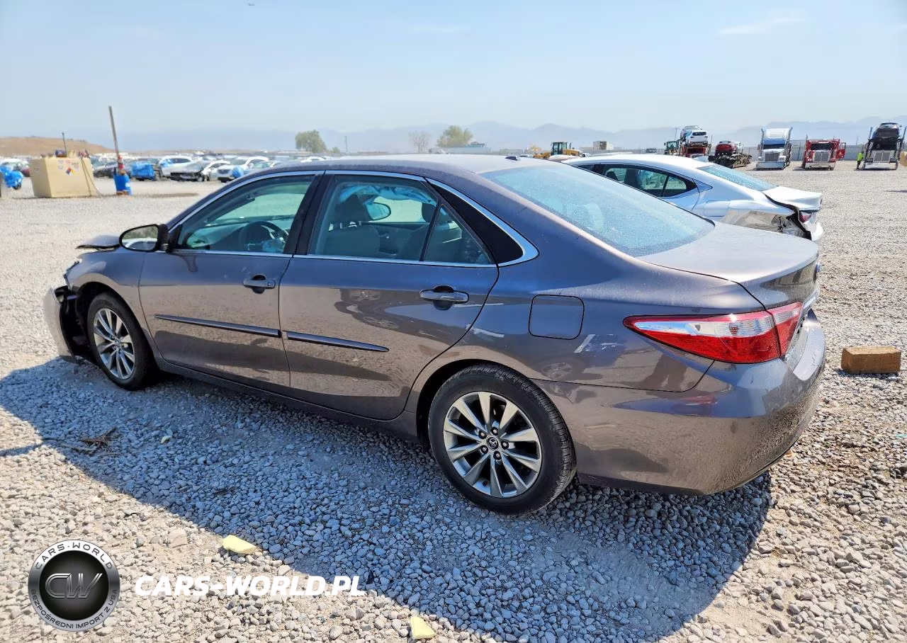 2015 Toyota Camry Xle VIN:4T4BF1FK7FR490641 - 2