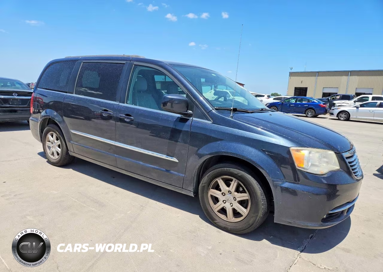 2013 Chrysler Town & Country Touring VIN:2C4RC1BG4DR594408 - 4