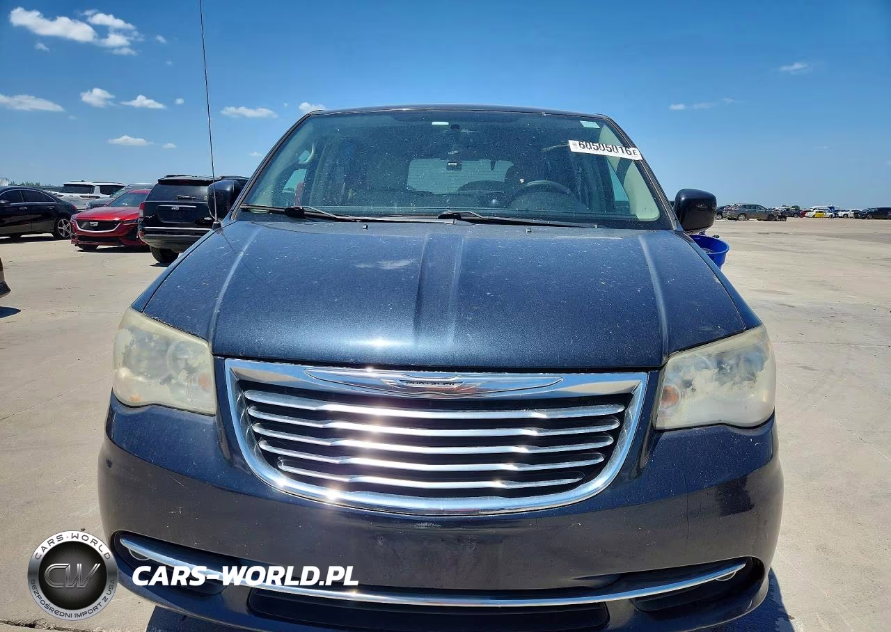 2013 Chrysler Town & Country Touring VIN:2C4RC1BG4DR594408 - 5