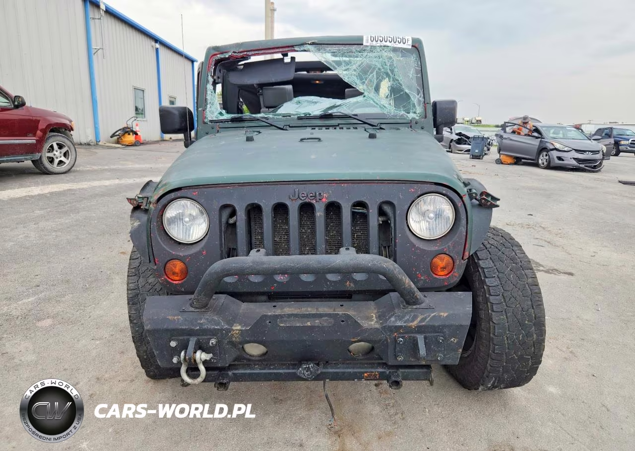 2010 Jeep Wrangler Unlimited Sport VIN:1J4BA3H12AL152456 - 5