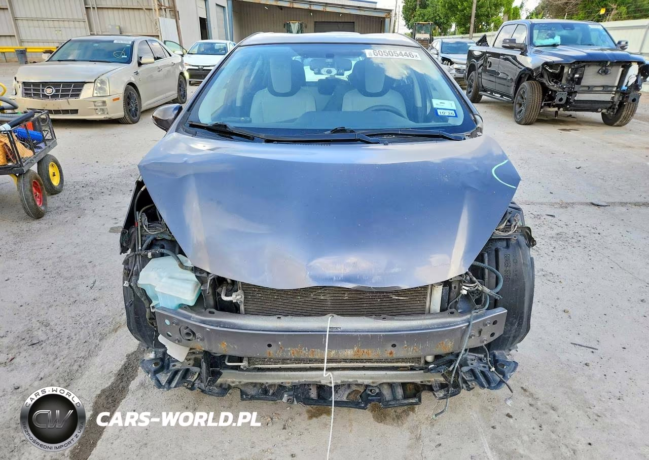2015 Toyota Prius C One VIN:JTDKDTB38F1586214 - 5