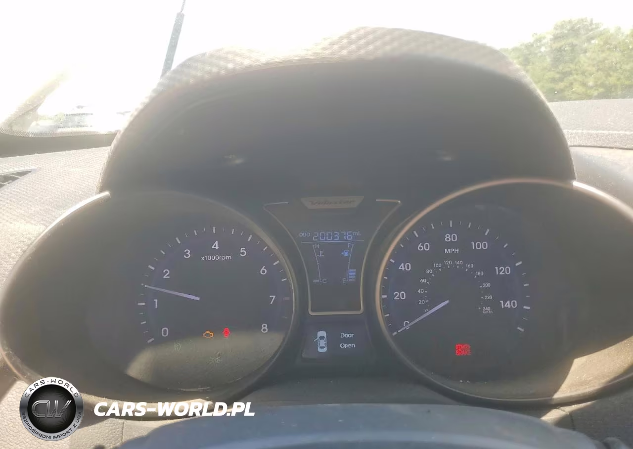 2015 Hyundai Veloster Turbo VIN:KMHTC6AE8FU238306 - 9