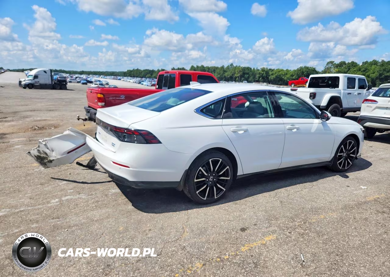 2025 Honda Accord Touring Hybrid VIN:1HGCY2F88SA072786 - 3