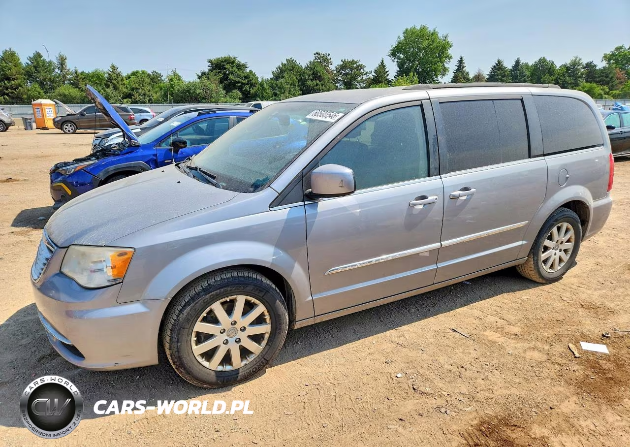 2014 Chrysler Town & Country Touring
