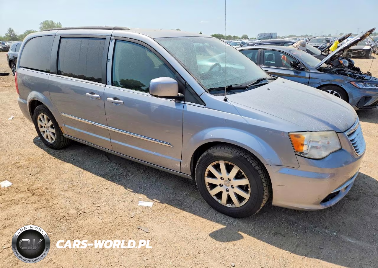 2014 Chrysler Town & Country Touring VIN:2C4RC1BG8ER434775 - 4