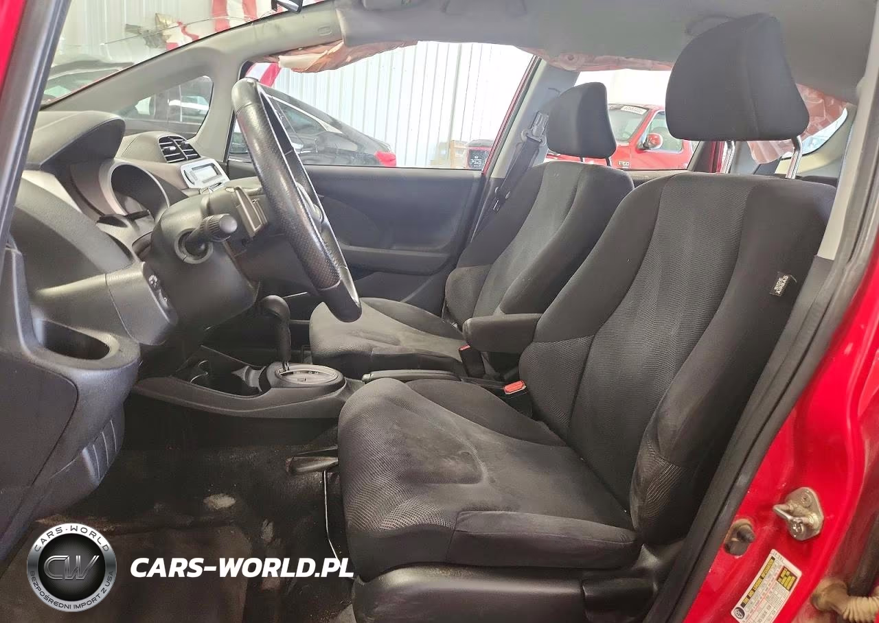 2010 Honda Fit Sport VIN:JHMGE8H48AC029427 - 7