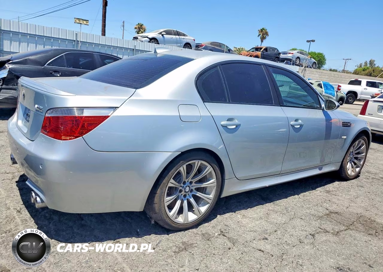 2006 BMW M5 VIN:WBSNB93556B583179 - 3