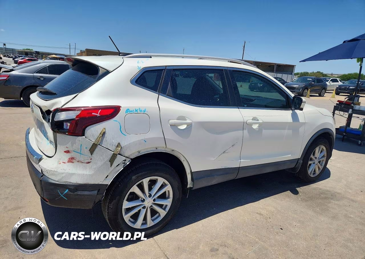 2018 Nissan Rogue Sport Sv VIN:JN1BJ1CR2JW204029 - 3