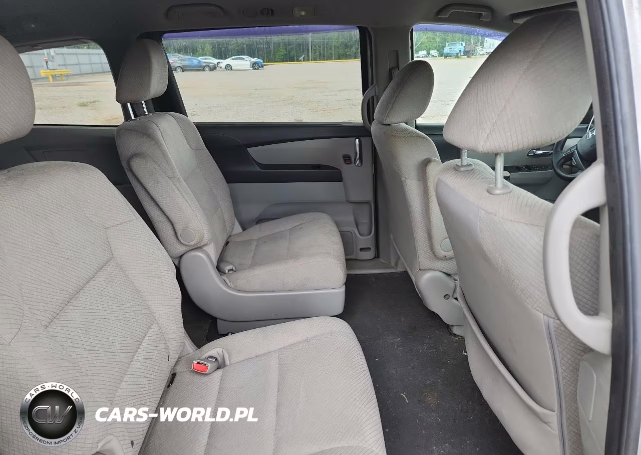 2015 Honda Odyssey Lx VIN:5FNRL5H24FB024426 - 11