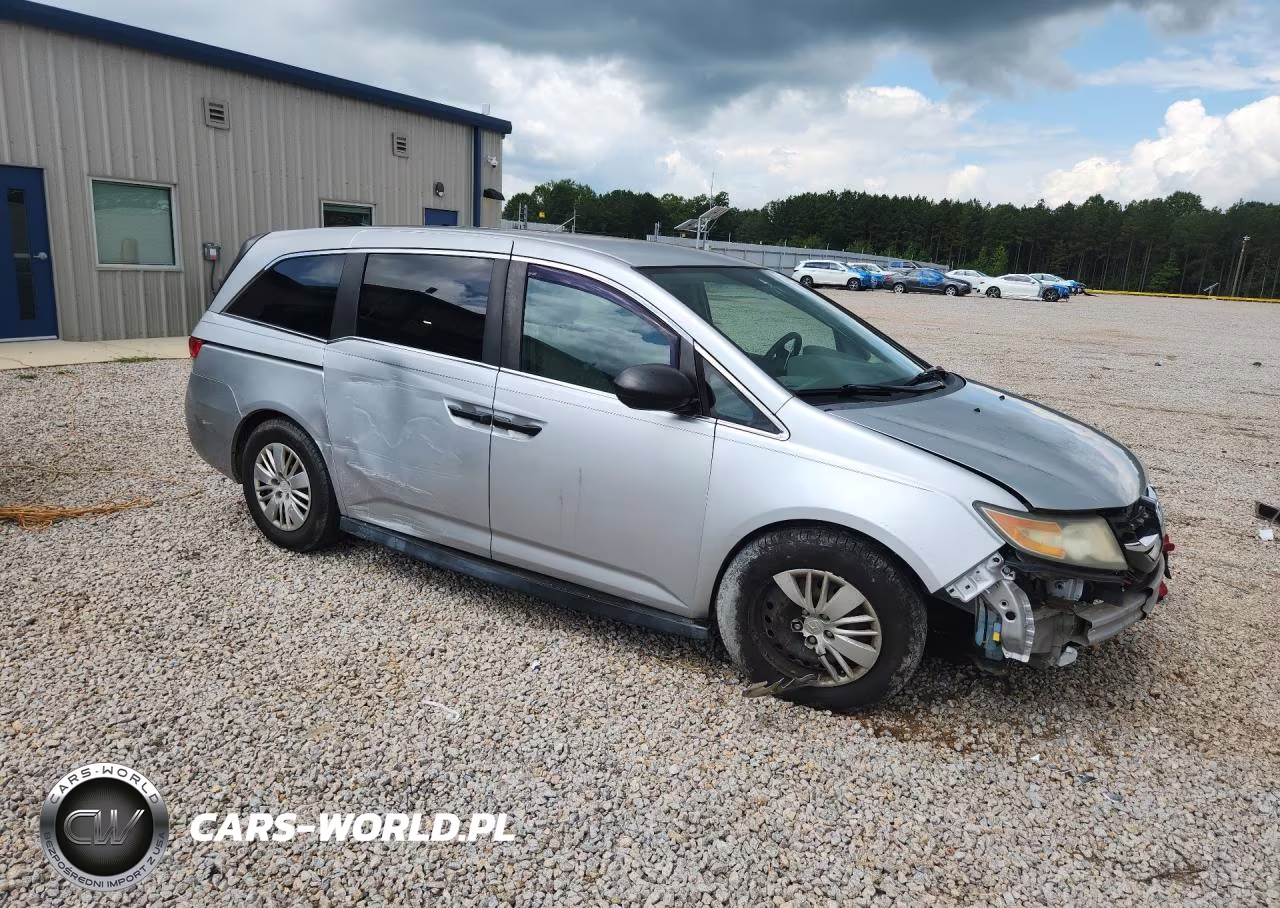 2015 Honda Odyssey Lx VIN:5FNRL5H24FB024426 - 4