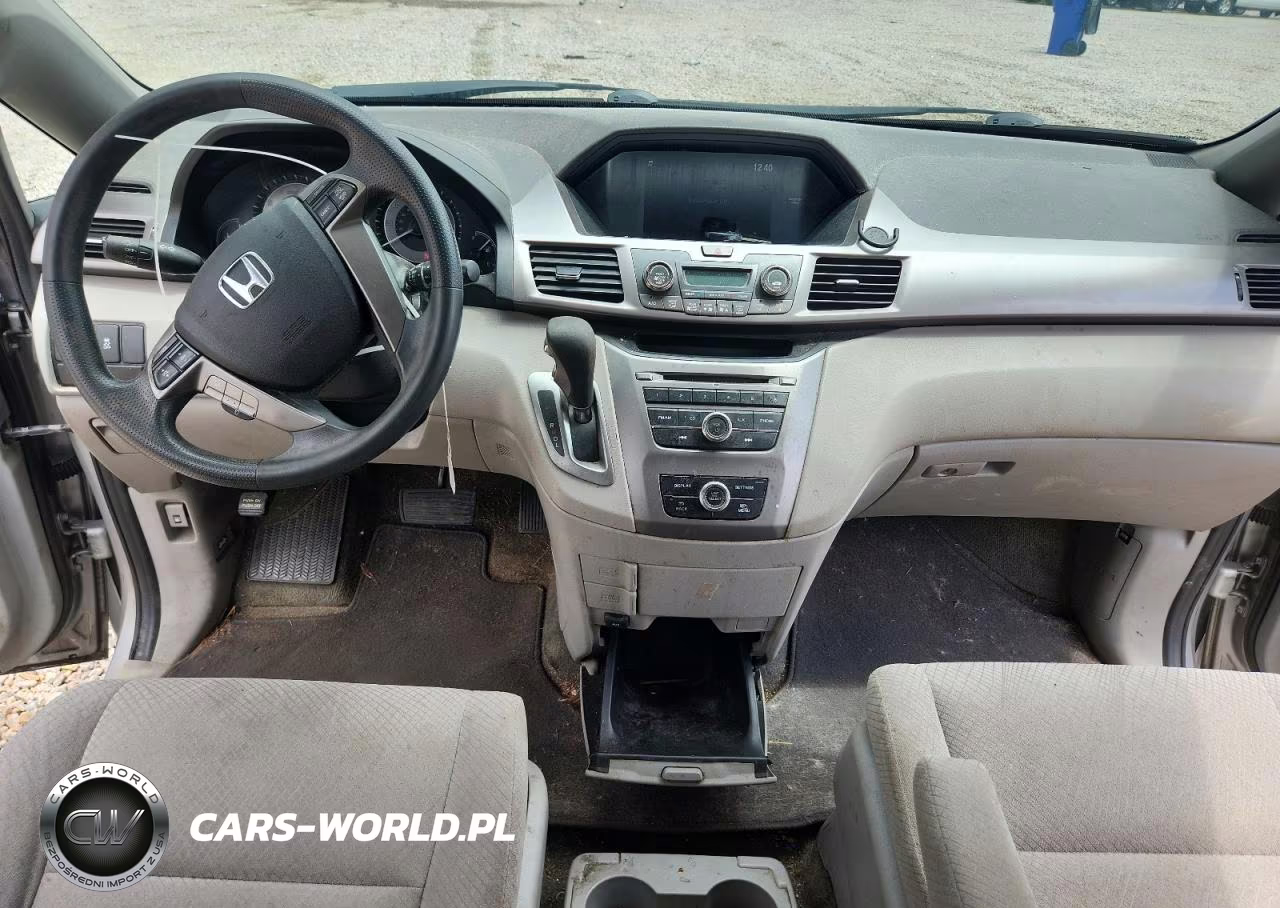 2015 Honda Odyssey Lx VIN:5FNRL5H24FB024426 - 8