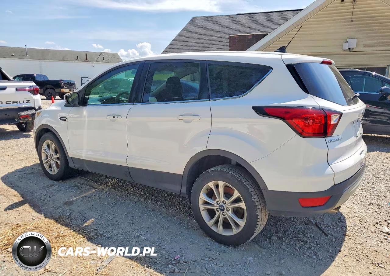 2019 Ford Escape Se VIN:1FMCU9GD1KUA14656 - 2