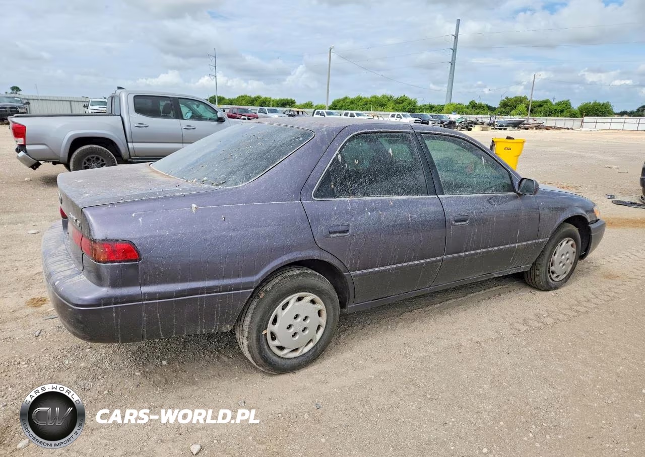 1997 Toyota Camry Le VIN:JT2BG22K8V0048764 - 3