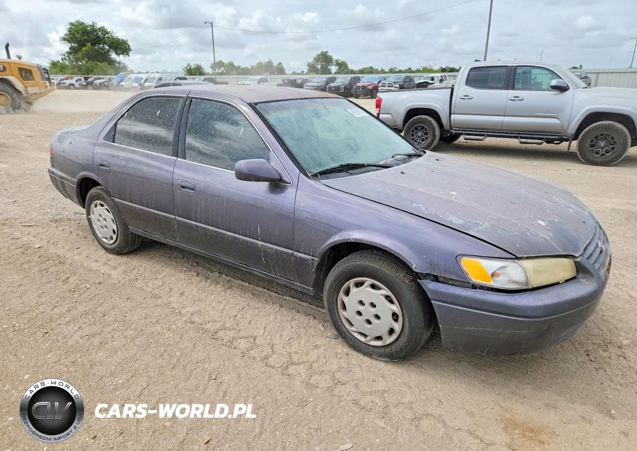 1997 Toyota Camry Le VIN:JT2BG22K8V0048764 - 4