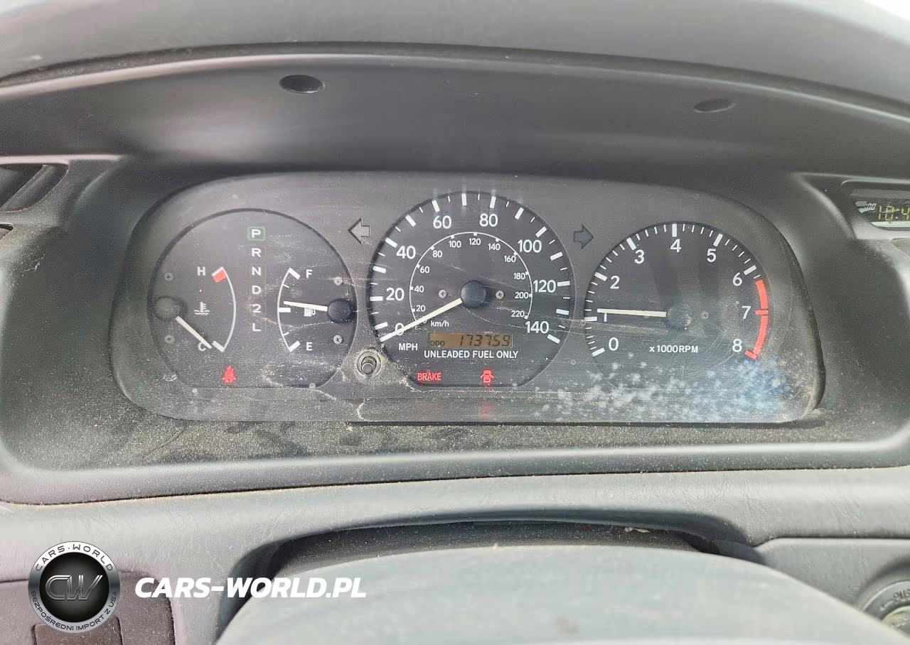 1997 Toyota Camry Le VIN:JT2BG22K8V0048764 - 9