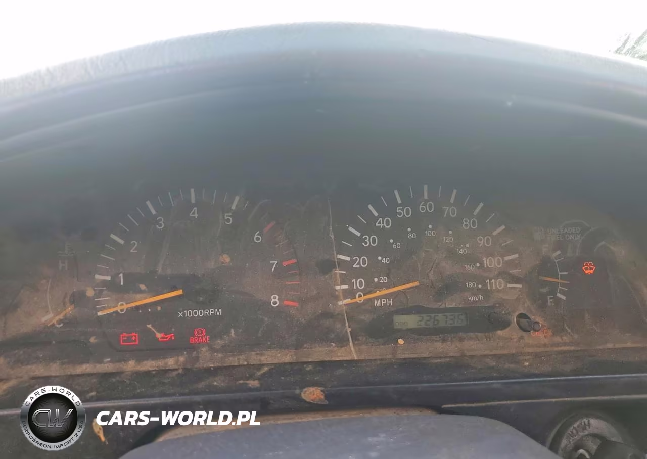 2000 Toyota Tacoma Xtracab VIN:4TAWN72N2YZ661920 - 9