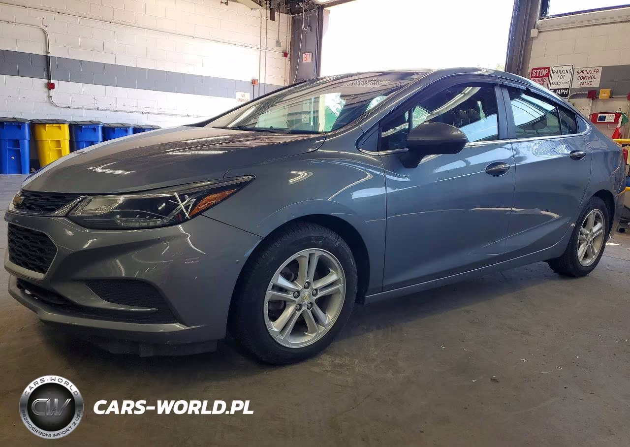 2018 Chevrolet Cruze Lt – zdjęcie 1 z 12