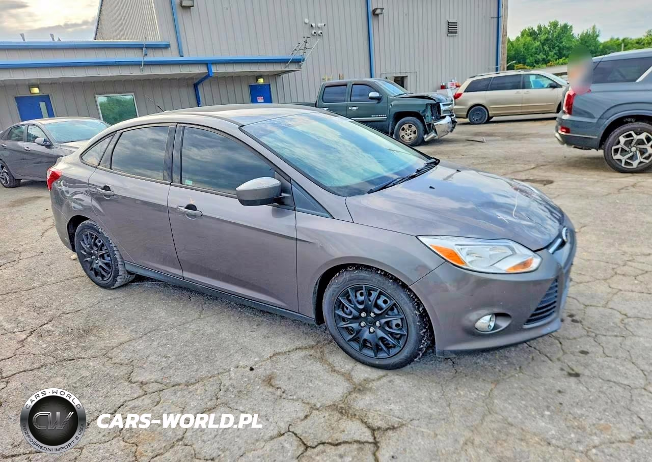 2012 Ford Focus Se VIN:1FAHP3F29CL193766 - 4