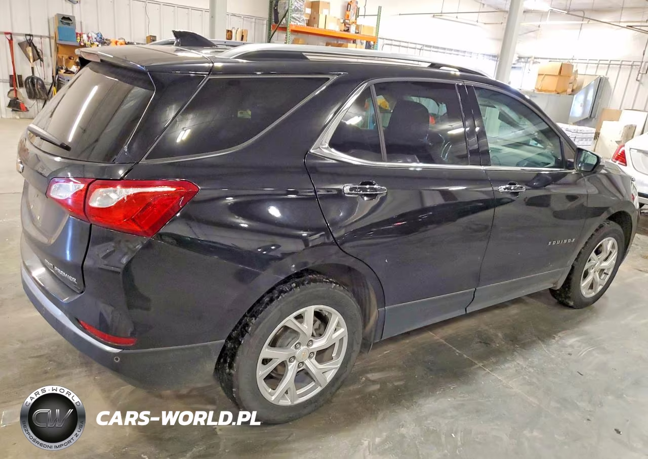 2020 Chevrolet Equinox Premier VIN:2GNAXXEV2L6243258 - 3
