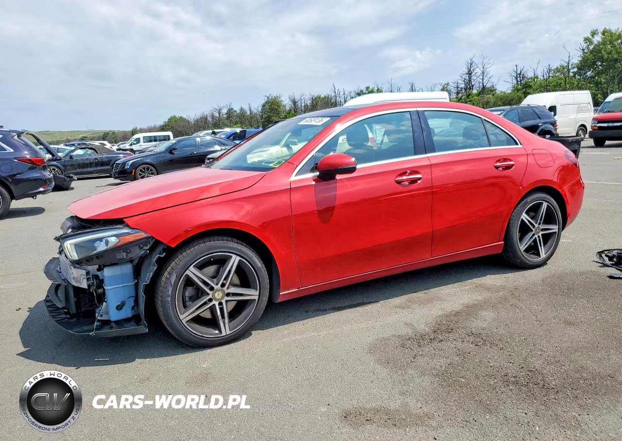 2019 Mercedes-Benz A 220