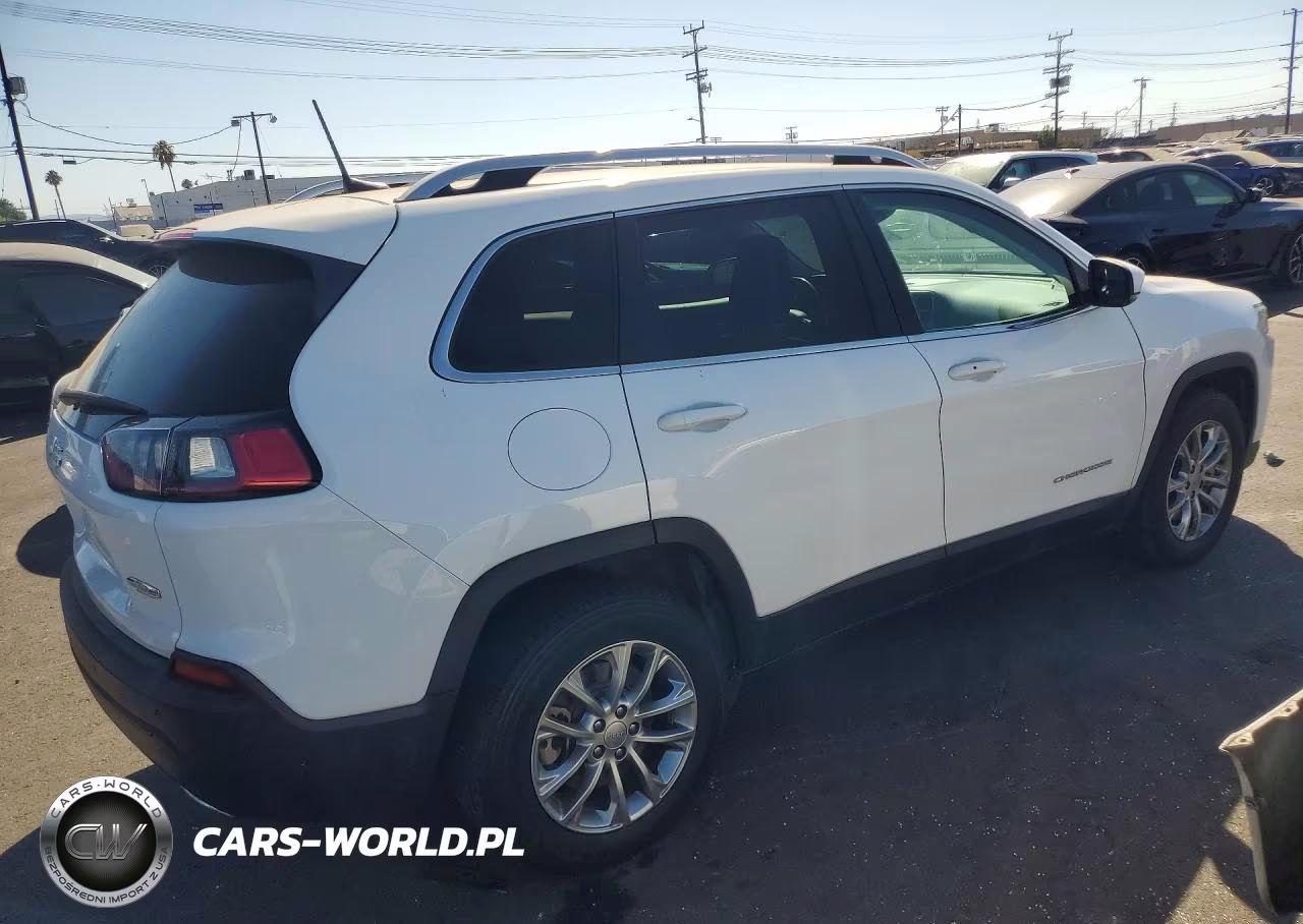 2021 Jeep Cherokee Latitude Lux VIN:1C4PJLMX3MD227394 - 3