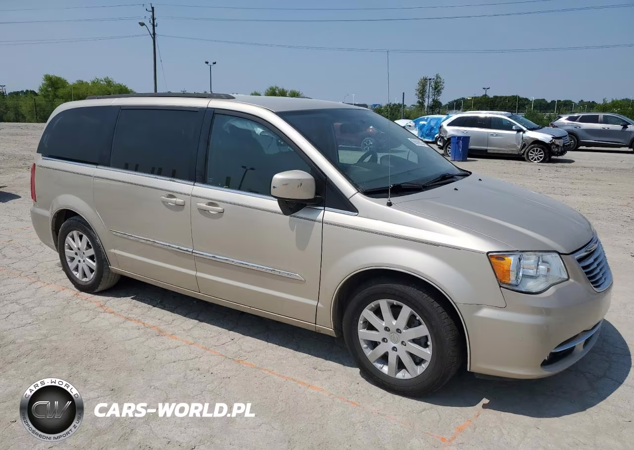 2015 Chrysler Town & Country Touring VIN:2C4RC1BG7FR565214 - 4