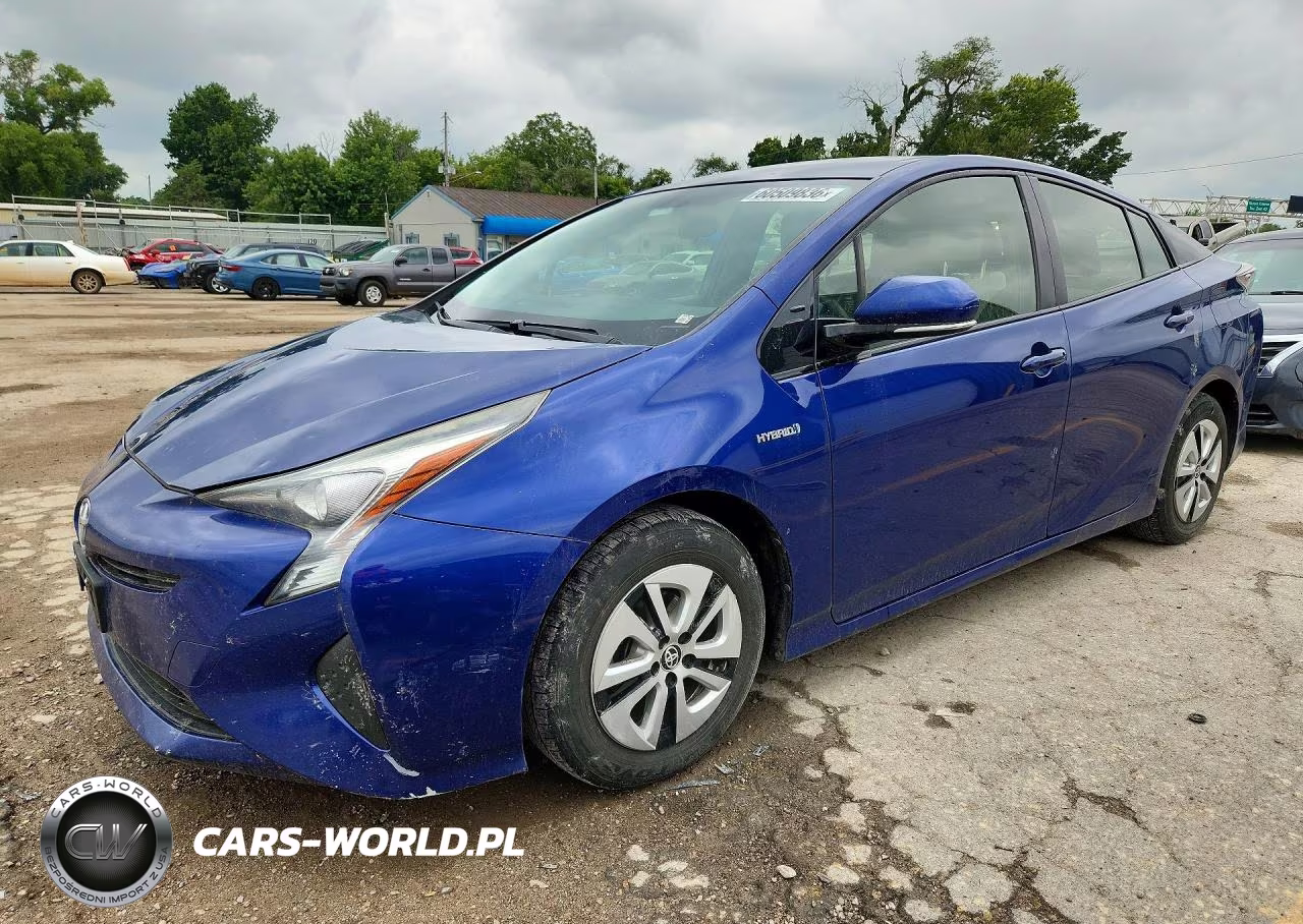 2016 Toyota Prius Three