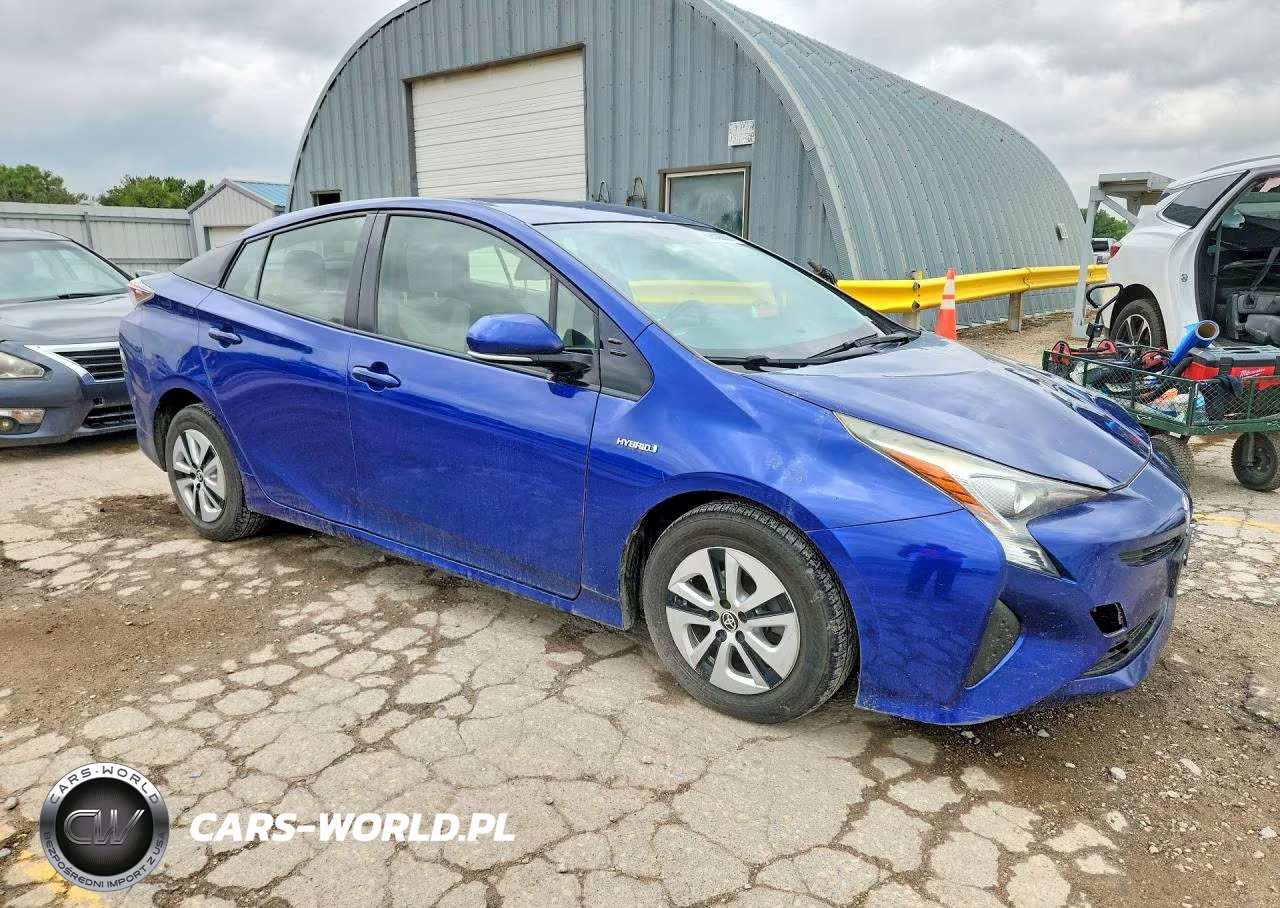 2016 Toyota Prius Three VIN:JTDKARFU3G3508573 - 4