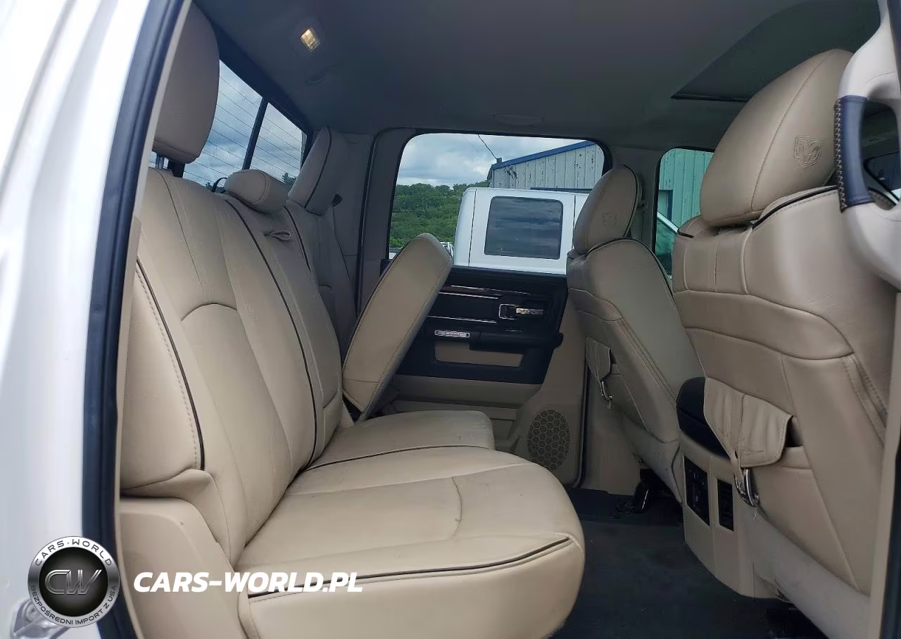 2018 Ram 1500 Longhorn VIN:1C6RR7PT4JS144962 - 10
