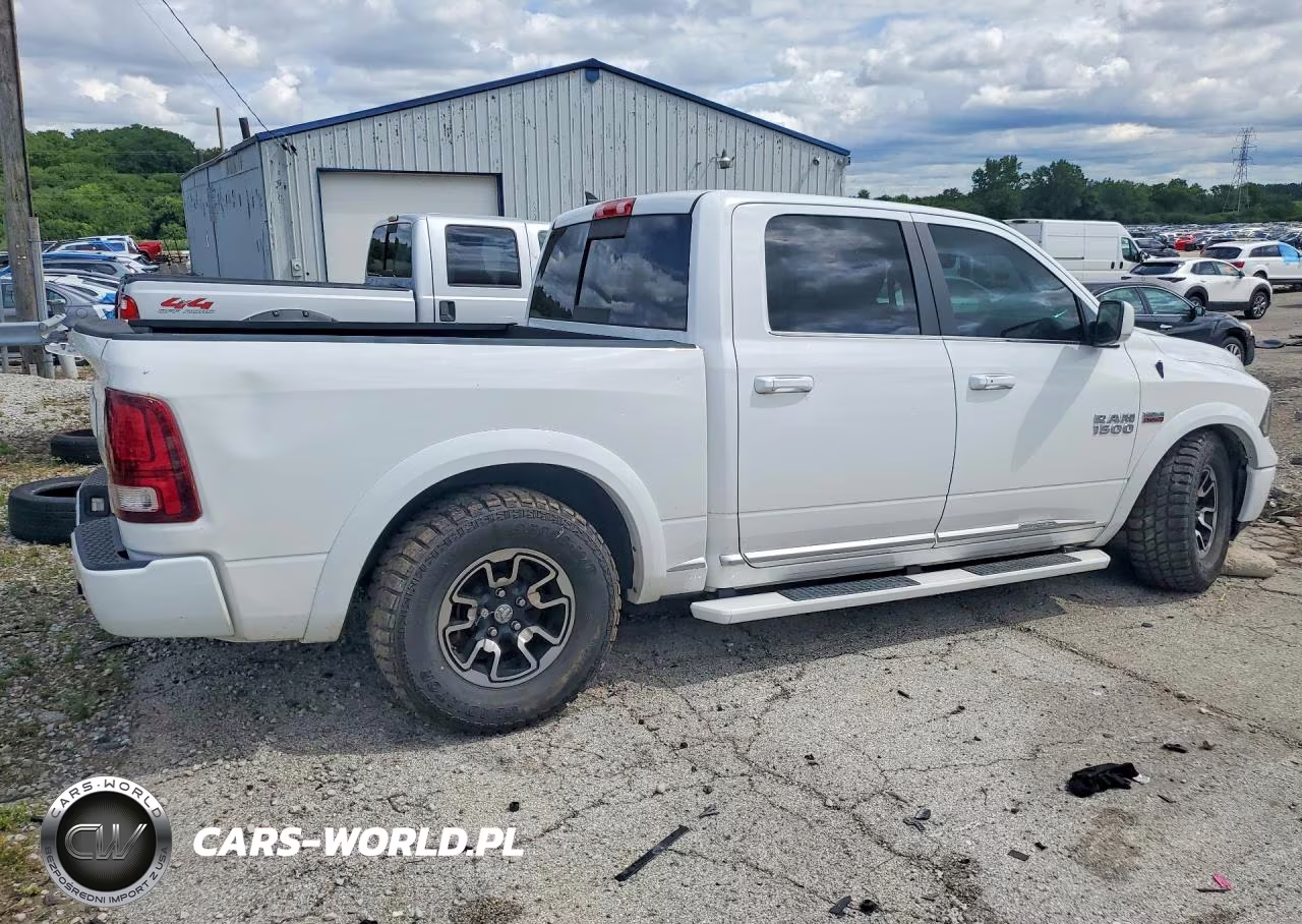2018 Ram 1500 Longhorn VIN:1C6RR7PT4JS144962 - 3