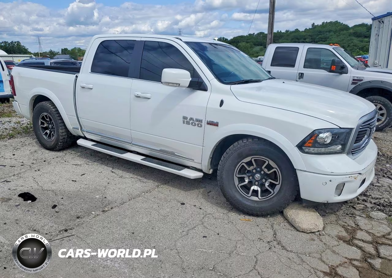 2018 Ram 1500 Longhorn VIN:1C6RR7PT4JS144962 - 4
