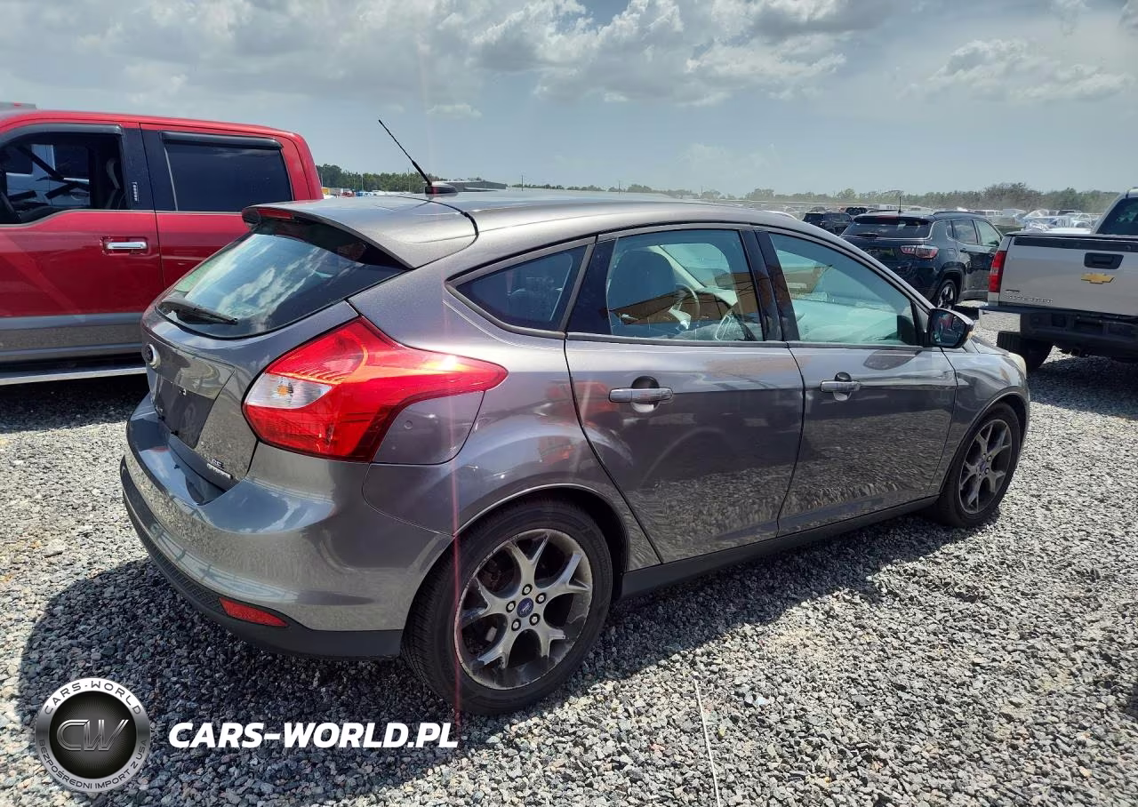 2014 Ford Focus Se VIN:1FADP3K27EL280167 - 3