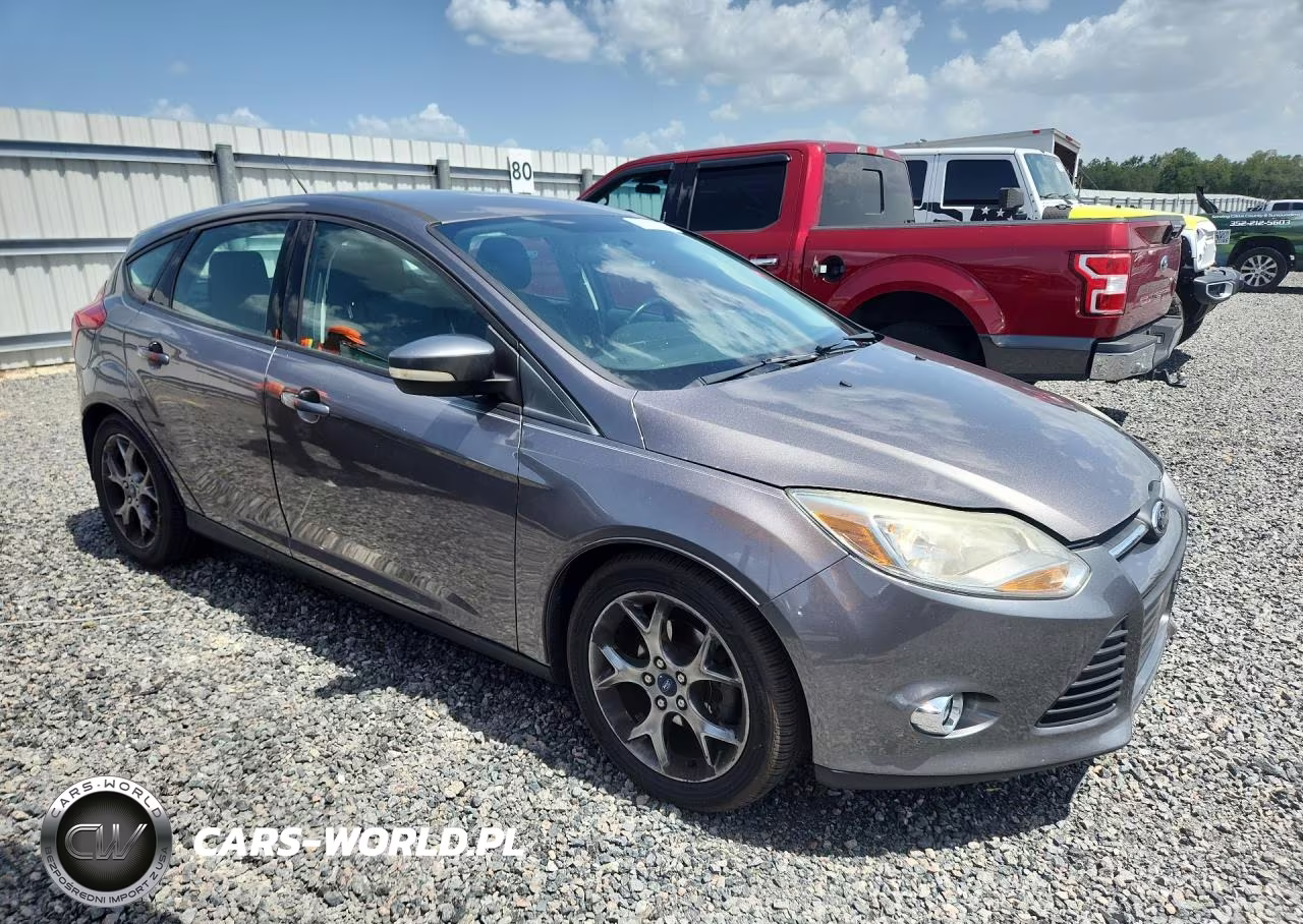 2014 Ford Focus Se VIN:1FADP3K27EL280167 - 4