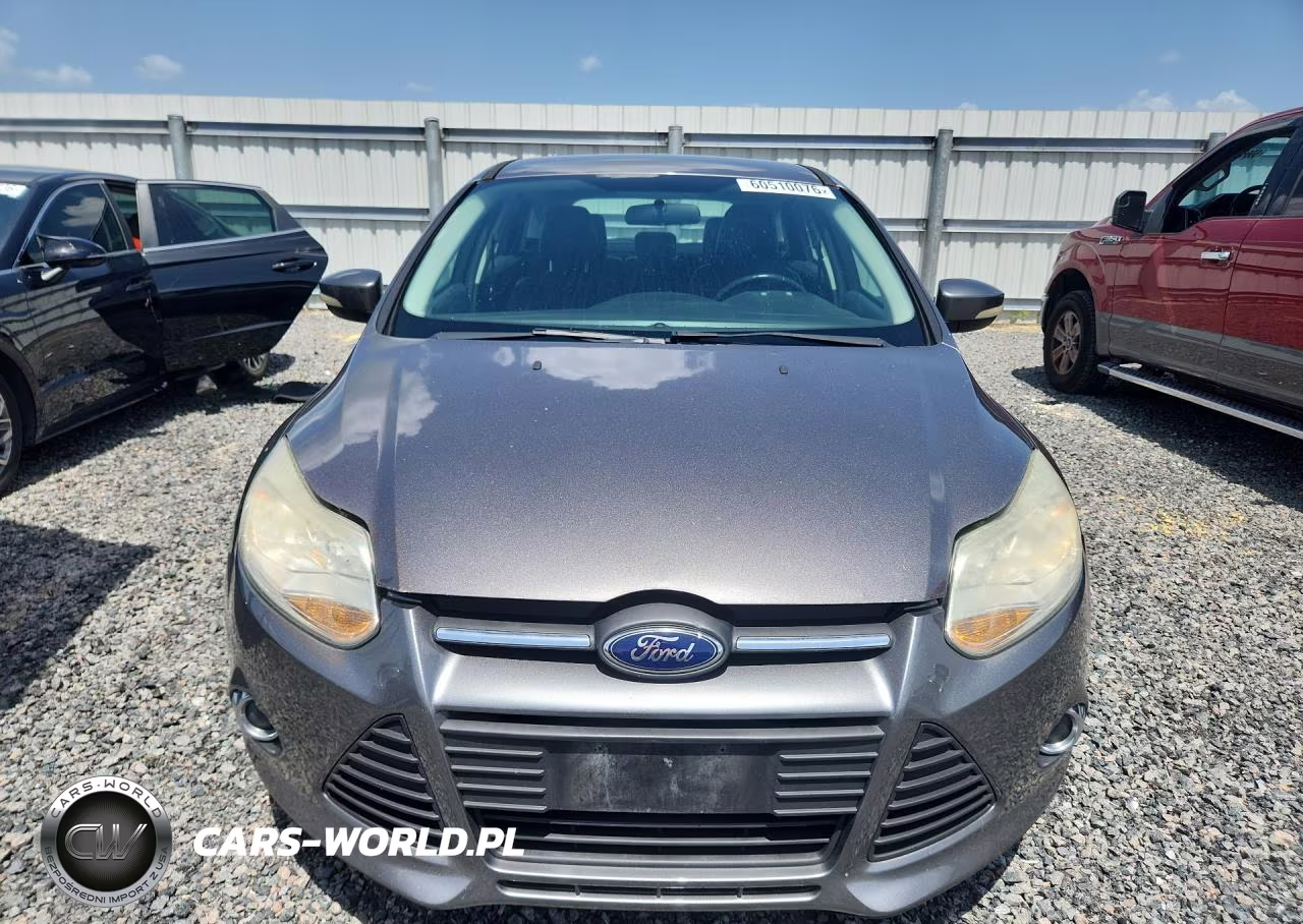 2014 Ford Focus Se VIN:1FADP3K27EL280167 - 5