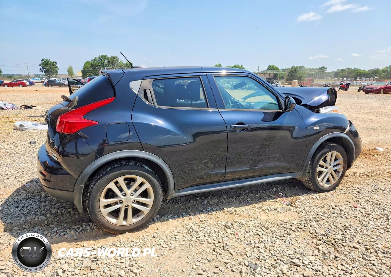 2014 Nissan Juke S VIN:JN8AF5MV3ET364137 - 3