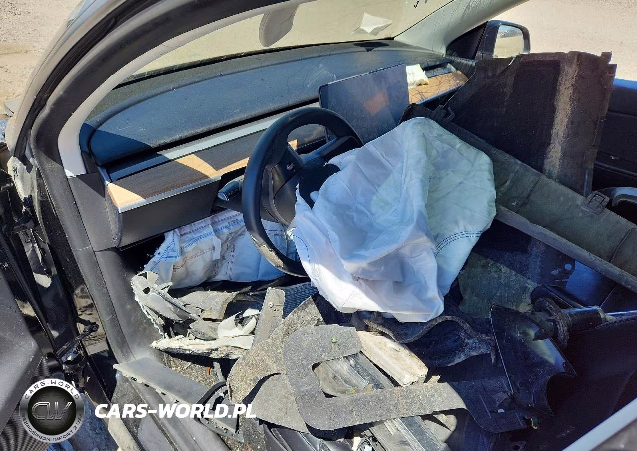 2021 Tesla Model Y VIN:5YJYGDEE4MF080548 - 8