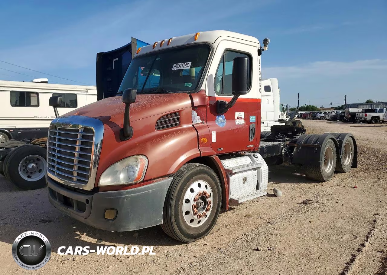 2012 Freightliner Cascadia Semi Truck